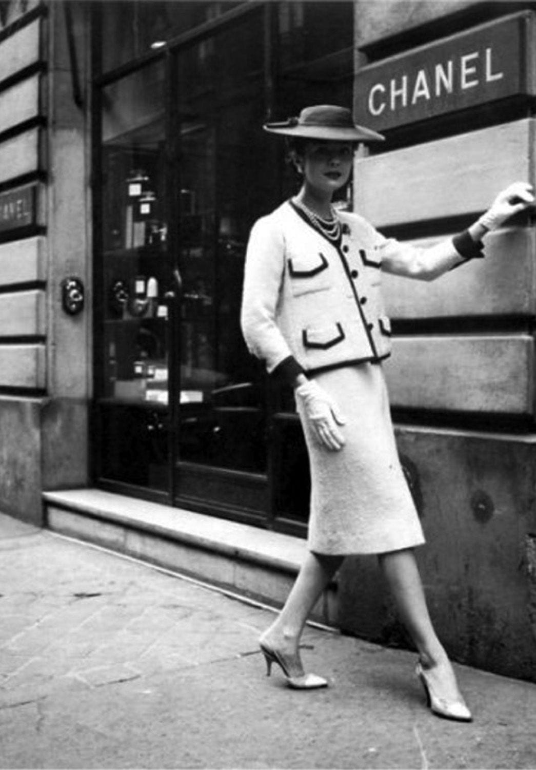 Los orígenes de Chanel: la historia detrás de su 'total-look